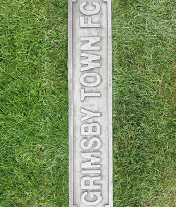 Grimsby Town FC Sign